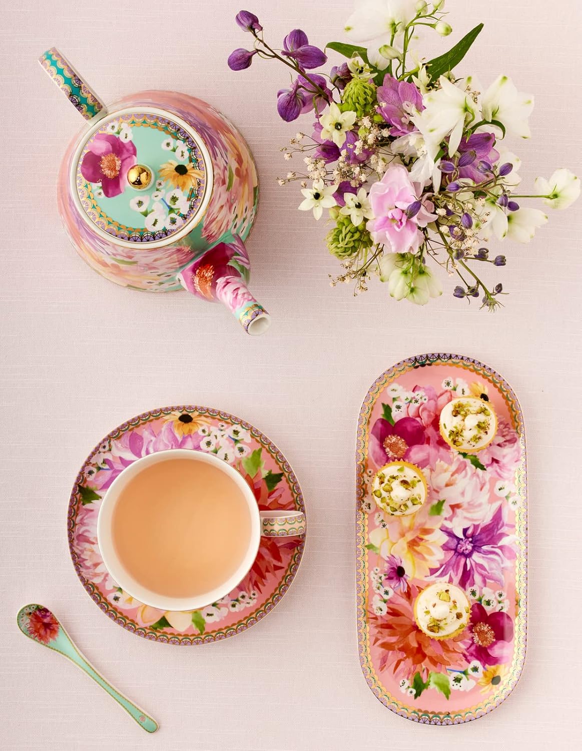 Maxwell and Williams Teas & C