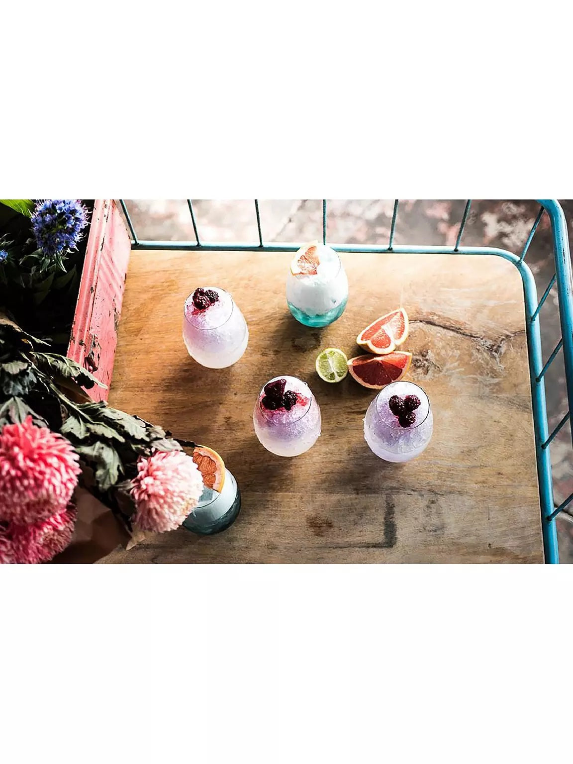 Maxwell and Williams Vino