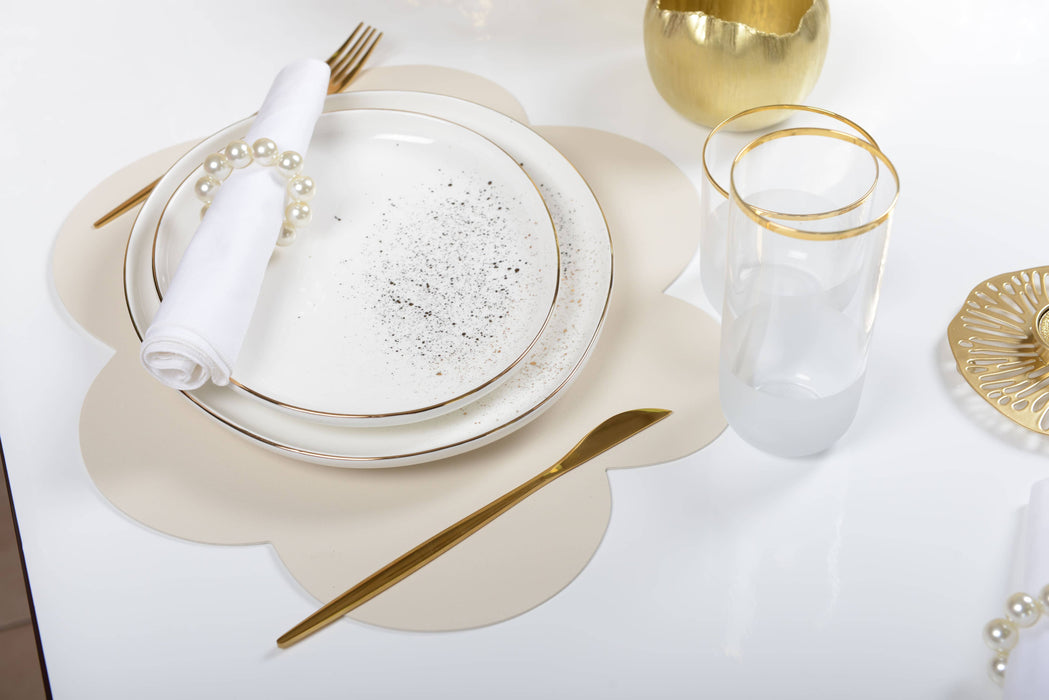 Aulica Cloud White Faux Leather Placemats