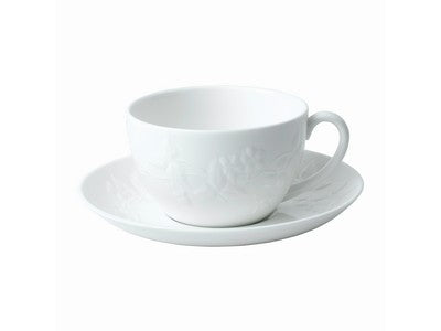 Wedgwood Wild Strawberry White Teacup & Saucer - La Belle Table - 40029579