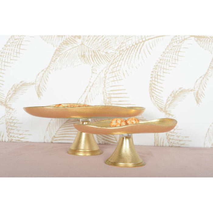 Aulica Large Cake Dish with Gold Edges on a Stand