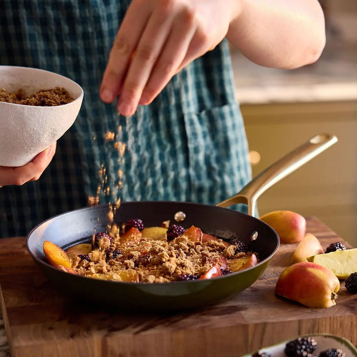 Stellar Cast Light 24cm Frying Pan, Olive